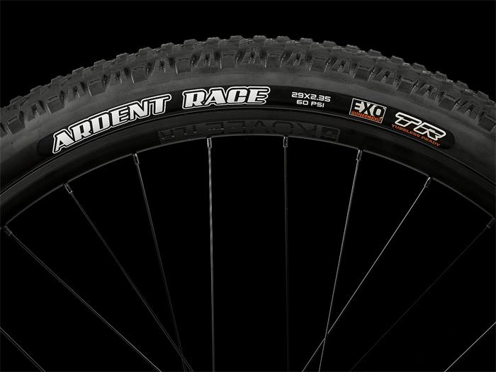 The Trek X-Caliber 9 is equipped with Maxxis Ardent Race tires front and rear.