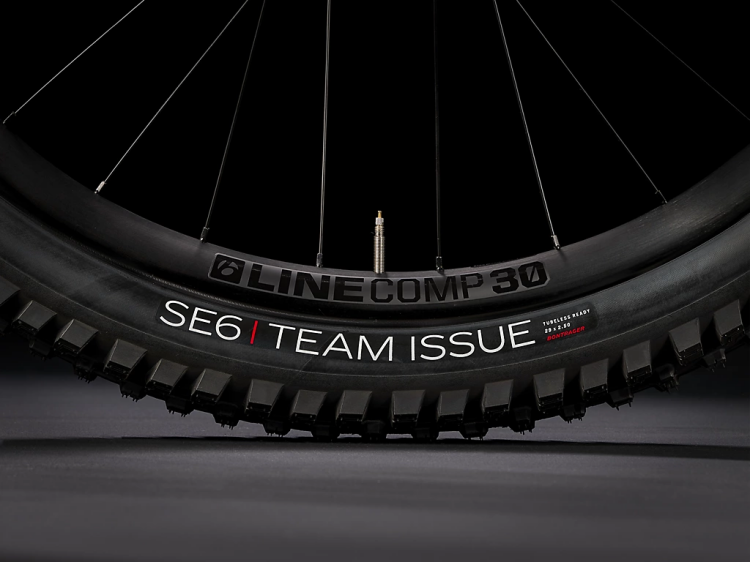 Trek Rail 9.8 Bontrager SE5 Team Issue Tires