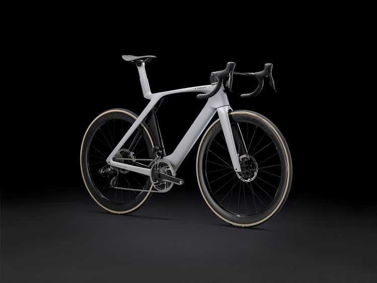 Trek madone slr 7 online disc etap 2021 review