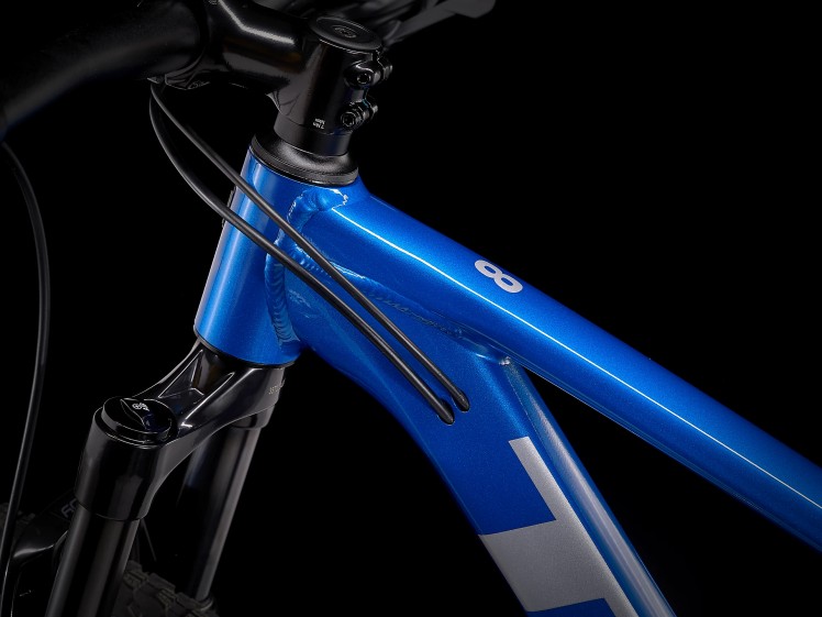 Trek Marlin 8 frame has simple and neat internal routing