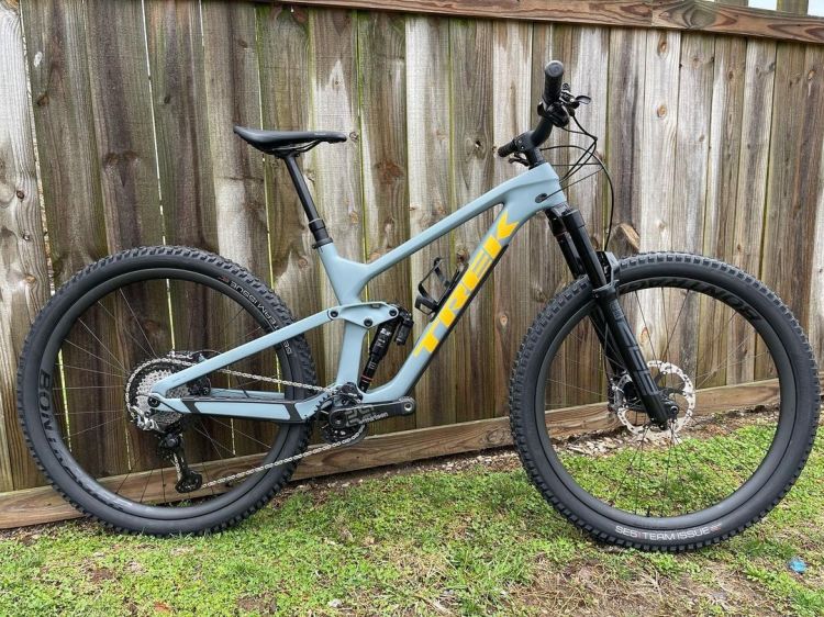 2022 Trek Slash 9.9 XTR