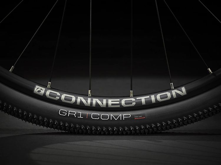 Trek Dual Sport 2 Bontrager GR1 Comp Tires