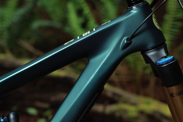 The Ultimate Bike for Aggressive Riders [Ibis HD6 Review]